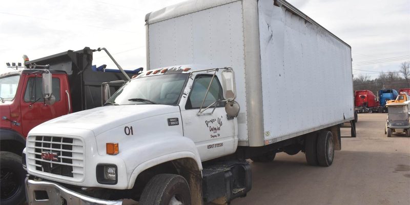 Delivery--Moving--Straight--Box-Trucks-GMC-TopKick-C6500-34401258